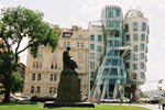 Det dansende hus (Tančící dům)